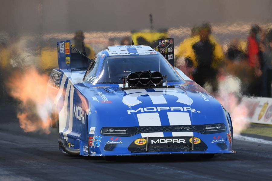  Dodge Charger SRT Hellcat Funny Car by Mopar 2018 года  (фото 14 из 19)